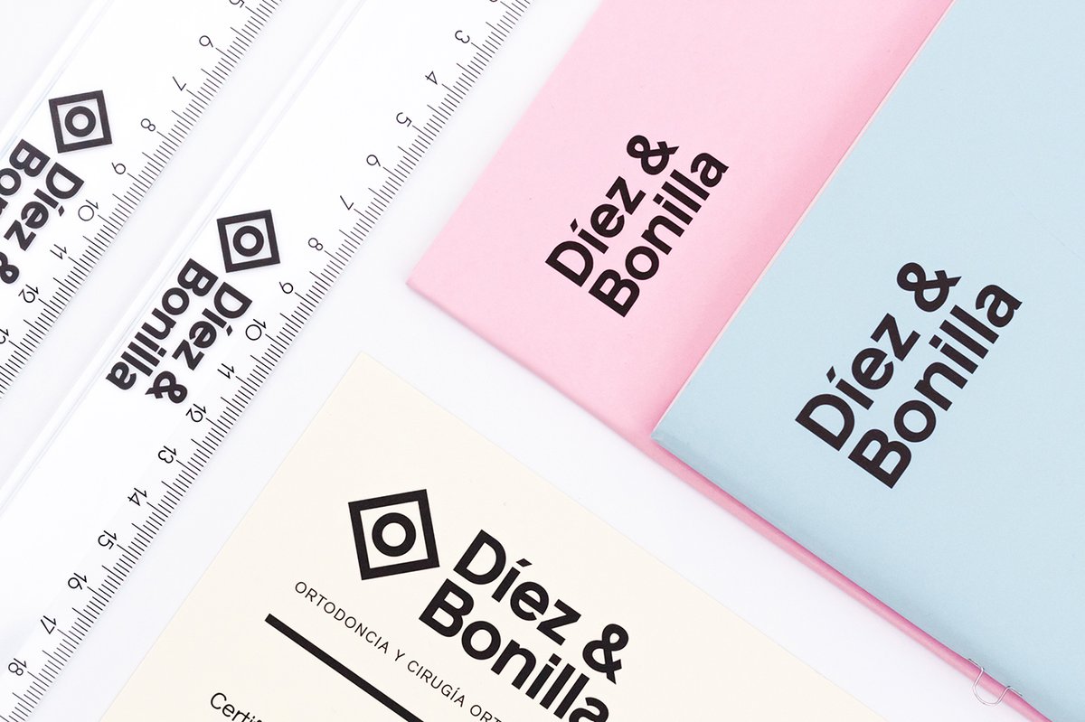 （醫(yī)療）D&iacute;ez＆Bonilla 牙科品牌設(shè)計(jì)和品牌視覺形象的重新定位，品牌設(shè)計(jì)，醫(yī)療品牌設(shè)計(jì)，品牌形象定位，品牌視覺設(shè)計(jì)，醫(yī)療品牌營銷，品牌設(shè)計(jì)公司，深圳品牌策劃，深圳品牌設(shè)計(jì)，左右格局