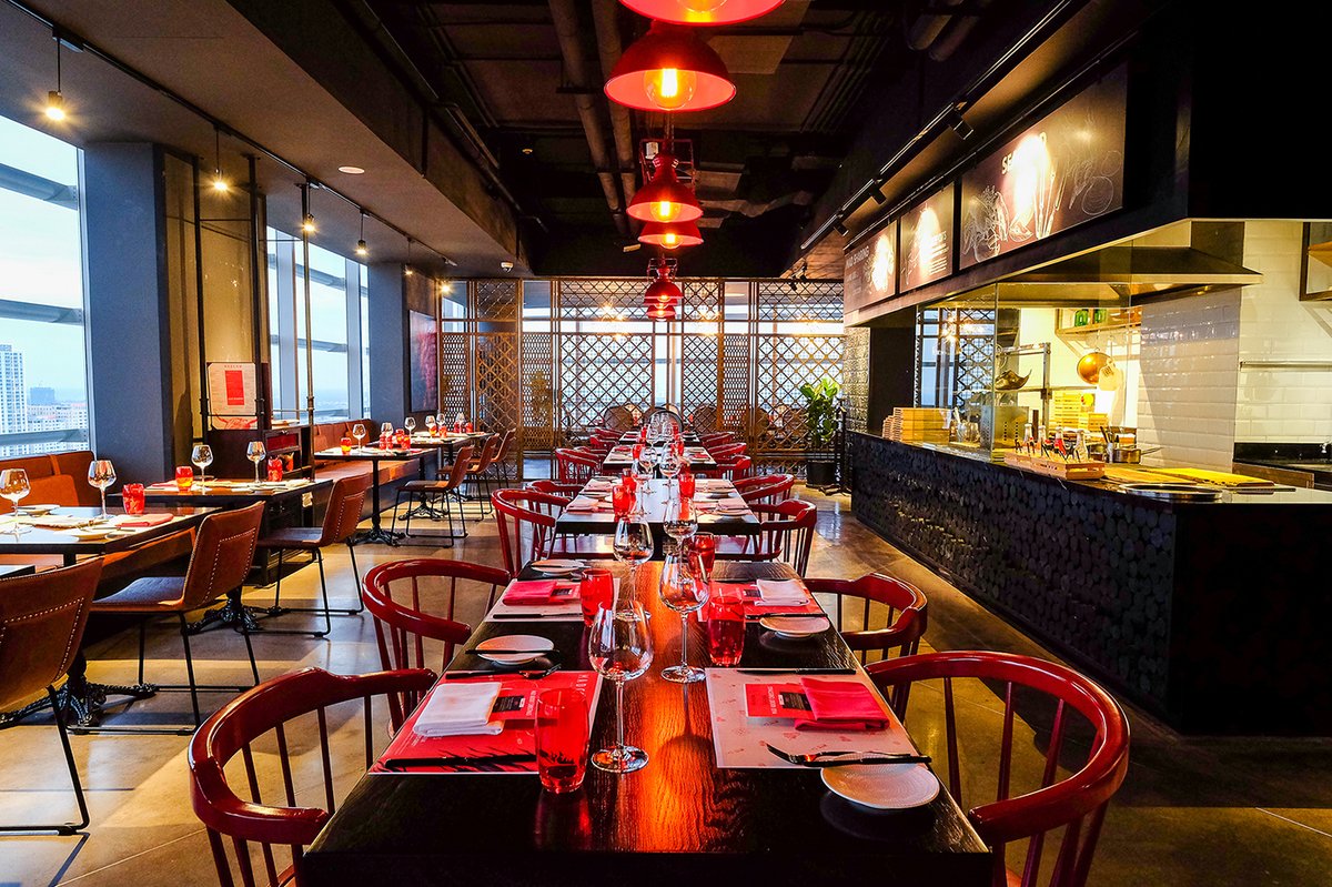 餐飲Mad Cow品牌策劃設(shè)計(jì)案例&mdash;&mdash;燒烤與酒吧的完美結(jié)合，餐飲品牌設(shè)計(jì)，餐飲品品牌形象設(shè)計(jì)，品牌形象整合，餐飲品牌營(yíng)銷(xiāo)，餐飲品牌戰(zhàn)略定位，品牌設(shè)計(jì)公司，品牌策劃公司，深圳品牌策劃，深圳品牌設(shè)計(jì)，左右格局