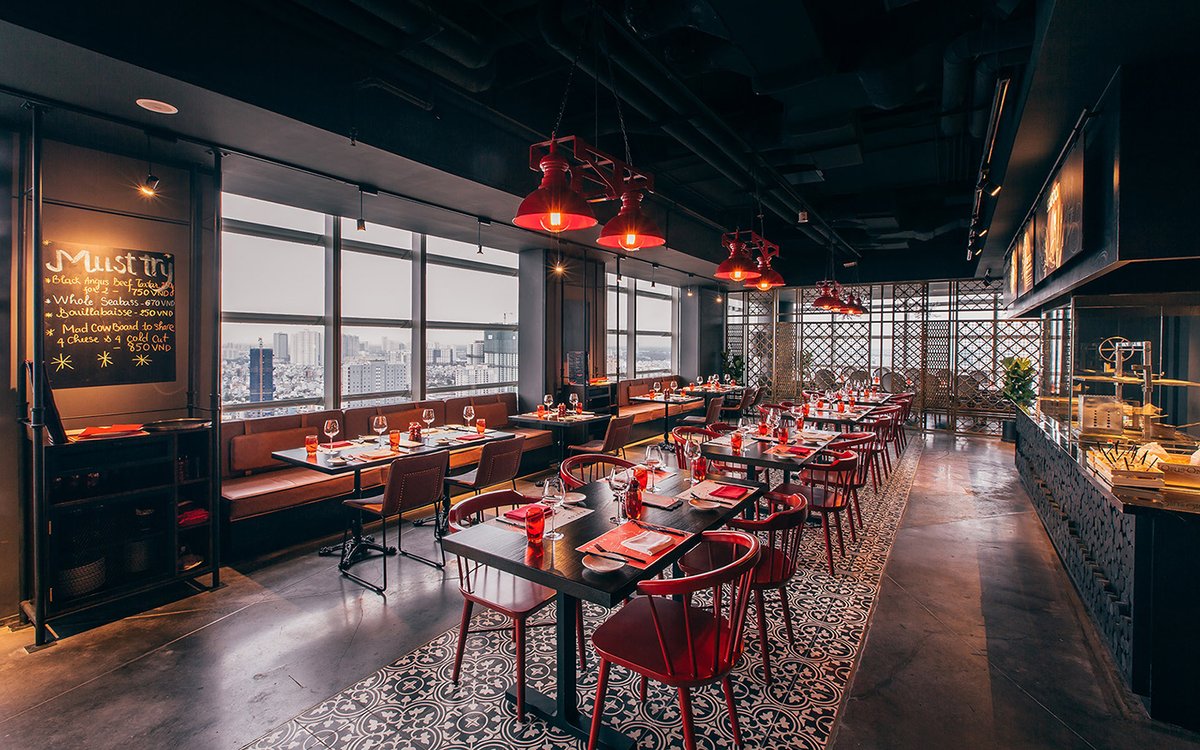 餐飲Mad Cow品牌策劃設(shè)計(jì)案例&mdash;&mdash;燒烤與酒吧的完美結(jié)合，餐飲品牌設(shè)計(jì)，餐飲品品牌形象設(shè)計(jì)，品牌形象整合，餐飲品牌營(yíng)銷(xiāo)，餐飲品牌戰(zhàn)略定位，品牌設(shè)計(jì)公司，品牌策劃公司，深圳品牌策劃，深圳品牌設(shè)計(jì)，左右格局