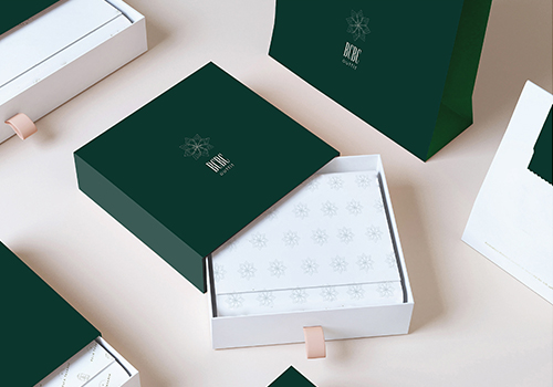 簡(jiǎn)約典雅服裝品牌形象設(shè)計(jì)案例欣賞